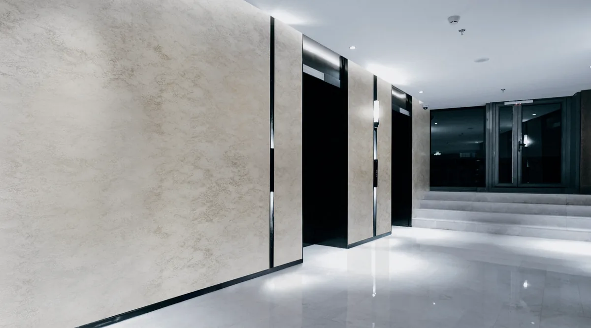 Manhattan Light — Classic Effect — Stone decorative finish